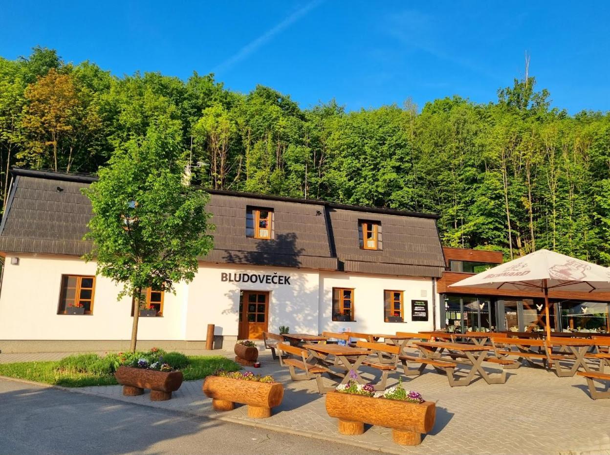 Restaurace a Penzion Bludoveček Exterior foto